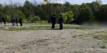 Percheziție într-un dosar de mediu în Caraș-Severin: suspiciuni privind îngroparea ilegală de deșeuri